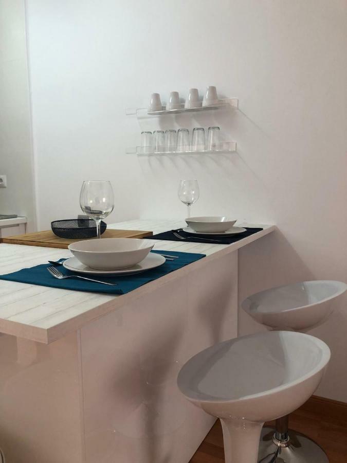 Apartament Charles White&Sweet - Ozonization Included - Ozonizacion Incluida Apartment Benalmadena Exterior photo